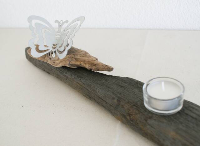 Driftwood With Butterfly & Tealight Holder - image 1