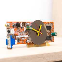 Mini Desk Clock - Unique Made With An Old Graphics Card, Slim - thumbnail 2