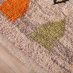 Authentic Moroccan Boujaad Rug 5x8 Ft - thumbnail 4