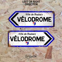 Roubaix Velodrome Metal Direction Arrow - Vintage Worn Look Paris Tour This Way Road France Cobbles - thumbnail 1