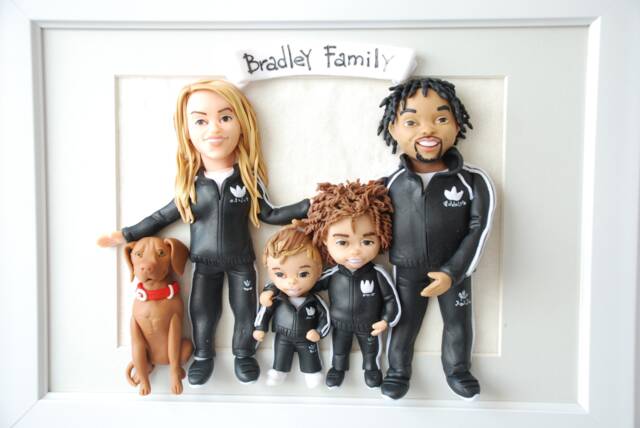10Th Anniversary Gift For Wife Custom Family Portrait Illustration With Dog - image 1