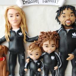 10Th Anniversary Gift For Wife Custom Family Portrait Illustration With Dog - thumbnail 3