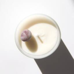 October Birthstone Candle Pink Tourmaline Crystal, Fizz & Grapefruit Scent - thumbnail 2