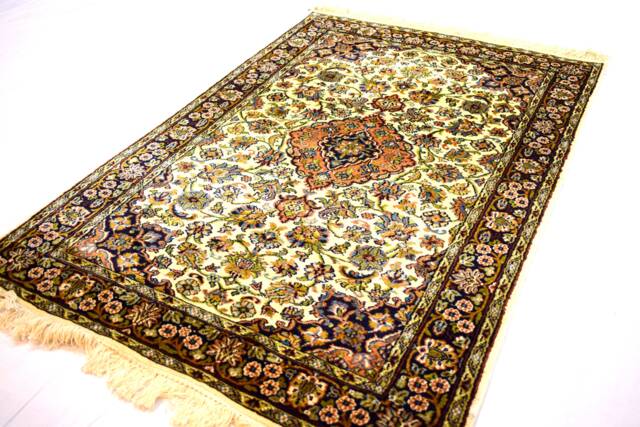 Traditional Luxury Handmade Silk On Cotton Rug, Handwoven Persian Design Home Decorative Rug, 4x2.5 Sq.ft Size - image 1