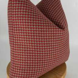 Red & White Houndstooth Patterned Pillowcase, Throw Pillows, Upholstery Linen Fabric - thumbnail 3