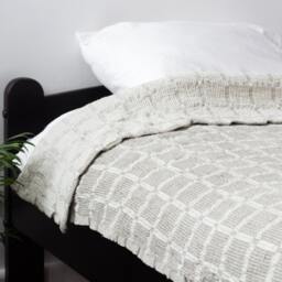 Jacquard Natural Linen Waffle Throw/Blanket Counterpane - thumbnail 2