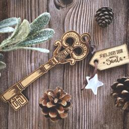 Christmas Personalised Santa's Magic Key - Eve Decoration Xmas Wood Children Festive Father Gift - thumbnail 4
