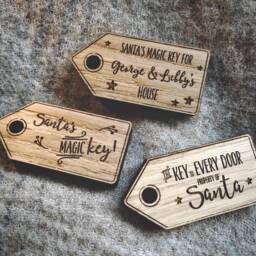 Christmas Personalised Santa's Magic Key - Eve Decoration Xmas Wood Children Festive Father Gift - thumbnail 3