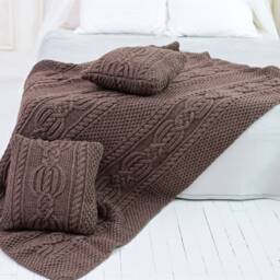 stunning Cable Knit Blanket, Chunky Hand Knitted Throw Blanket - thumbnail 3