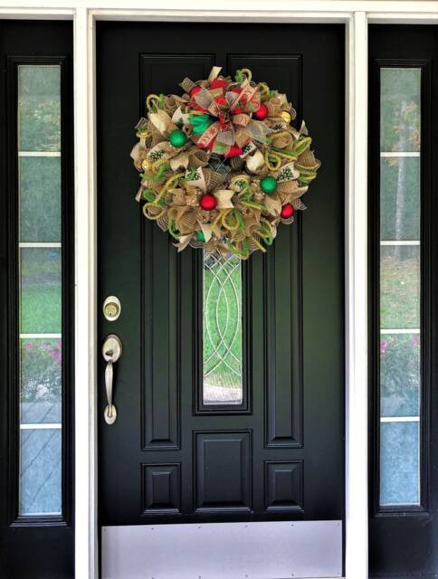 Red & Green Christmas Bow Wreath For Your Front Door - image 1
