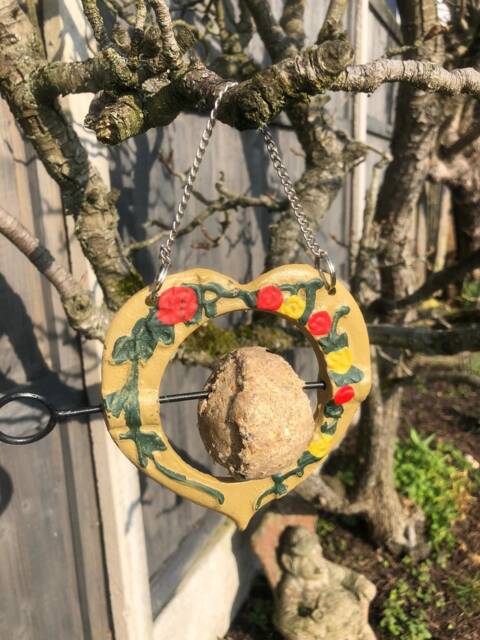 Hand Painted Heart Shaped Cast Iron Suet Ball Bird Feeder Hanging Garden Ornament - image 1