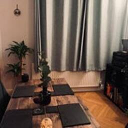 Dining Table With Hairpin Legs - thumbnail 2