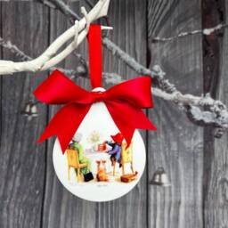 Purchased By Duchess Of York, Royal Christmas Decoration, Queen Elizabeth Ii Memorial Flat Acrylic Trinket - thumbnail 2