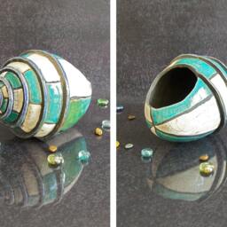 Raku Pottery Sea Shell Planter Pot, House Of Hermit Crab Ceramic Nautical Planter, Turquoise & White Indoor Coastal Decor - thumbnail 3
