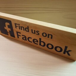 Free Standing Find Us On Facebook Wooden Advertising Sign, Wedding, Engagement, Anniversary, Valentines, Love, Party, Birthday, Gift, Shopping - thumbnail 3