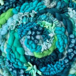 Green Goddess 19-Inch Round Woven Wall Hanging - thumbnail 3