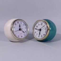 White Ceramic Ball Desk Clock Retro Small Table Clock - thumbnail 4