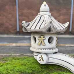 Stone Curved Pagoda Statue Japanese Lantern Sculpture Oriental Garden Decor Handmade Concrete Figurine Cement Feng Shui Ornament Gift - thumbnail 2