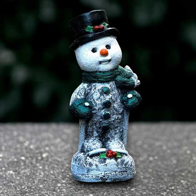 Elegant Snowman Sculpture Concrete Christmas Decoration Outdoor Winter Ornament Front Door Statue Snowman Lover Gift - image 1