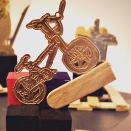 Gold & Wood Bike On Ramp Desk Statue Art Stylish Bmx Plated Sculpture Minature Miniature - thumbnail 2