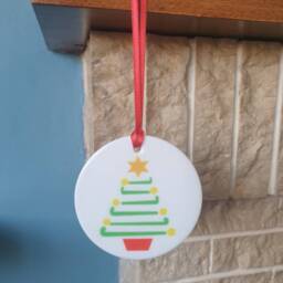 Hockey Sticks Themed Ceramic Christmas Tree Decoration - thumbnail 2