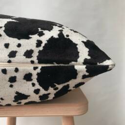 Black Off White Velvet Throw Pillow Cover , Cow Pattern Euro Sham Lumbar Texture Pillowcase Designer Cushion 14x20 24x24 Case - thumbnail 3