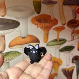 Pet Bat, Desk Buddy - thumbnail 4