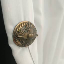 Antique Brass Curtain Tieback Magnetic Vintage Holdback No Drill Classic Drapery Clip Retro Accessory - thumbnail 2