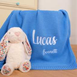 Personalized Organic Cotton Baby Blanket Hand-stitched Name Embroidery - thumbnail 1