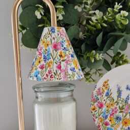 Beautiful Electric Floral Meadow Candle Warmer Lamp. Table Lamp.matching Picture Plate Available - thumbnail 4