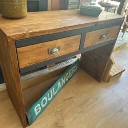 Small Waterall Console Table - thumbnail 3