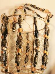 Handmade Plant Hanger/Planter/Sun Catcher Hanging Beaded Golden Wire Basket Adjustable Lengths Gift - thumbnail 1