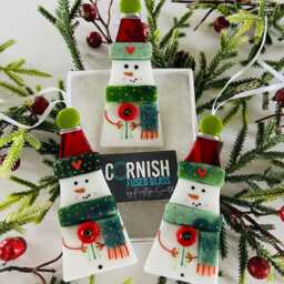 Beautiful Fused Glass Snowman With Poppy Decoration - Fused Christmas Decoration, Snowman Cornish Glass - thumbnail 4