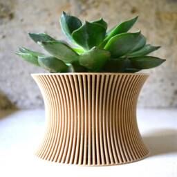 "Wood Minimalist Planter ""Svelte" - thumbnail 2