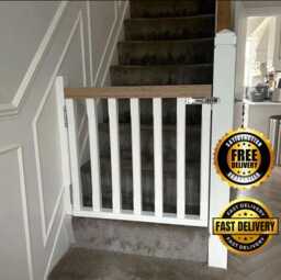 Oak Top Stair Gate - thumbnail 1