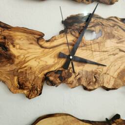 Clear Resin Olive Wood Wall Clock Modern Coastal Home Decor - thumbnail 3