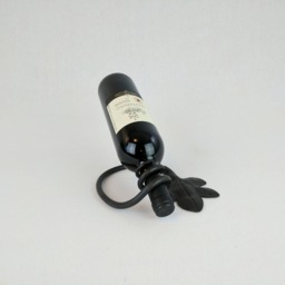 Vine Leaf Bottle Stand - thumbnail 2