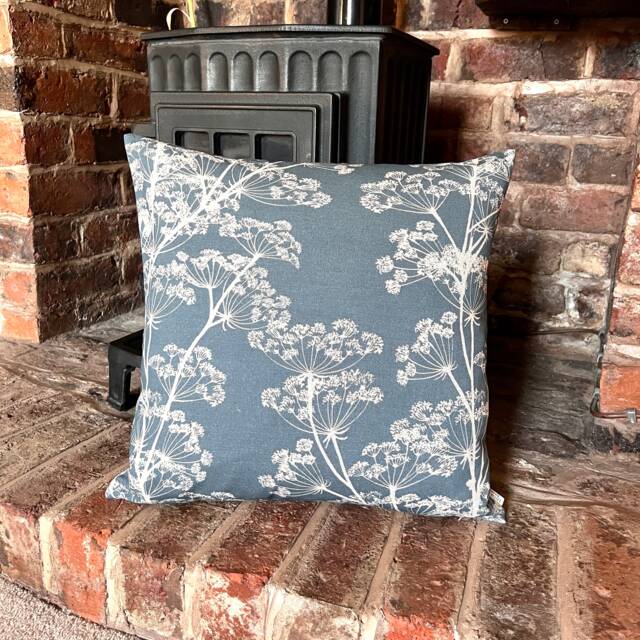 1407. Indigo Cow Parsley Linen Look 100% Cotton Cushion Cover, Various Sizes - image 1