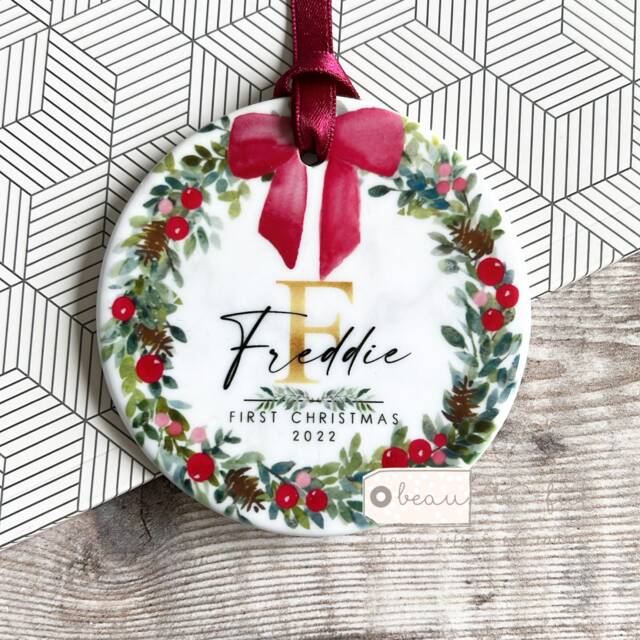 Personalised 1st First Christmas Gift New Baby Boy Girl Newborn Bow Wreath Design Ceramic Or Acrylic Round Ornament Keepsake