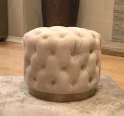 Round Chesterfield Plush Velvet Footstool - Ottoman Coffee Table
