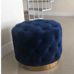 Round Chesterfield Plush Velvet Footstool - Ottoman Coffee Table - thumbnail 2