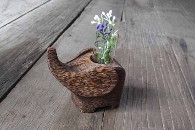 Palm Wood Multipurpose Paperweight Flower Holder Lucky Blessing Meaning Gift Elephant Rising Trunk Working Desk Home Decorations Ornaments - image 1