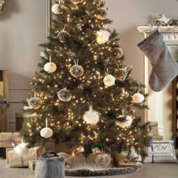 Grey Luxury Faux Fur Tree Skirt, Superior Fake Christmas Decor - thumbnail 2