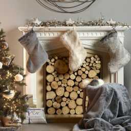 Grey Luxury Faux Fur Tree Skirt, Superior Fake Christmas Decor - thumbnail 3