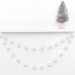 White Felt Ball Garland Wool Christmas Banner, Tree Decor - thumbnail 2