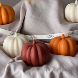 Handmade Pumpkin Soy Wax Candle Autumn Halloween Decor - thumbnail 2