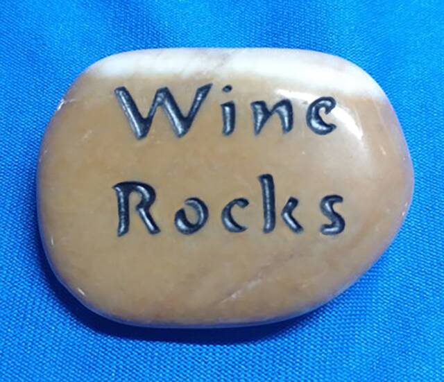 "Talistone ""Wine Rocks"