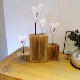 Wooden Ornament With White Heart Detail - The Home & Hearts Shop Rustic Shabby Gift Wedding Christmas Decorative Decor - thumbnail 3