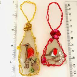 Hand-Painted Robin Sea Glass Christmas Tree Decoration - thumbnail 3