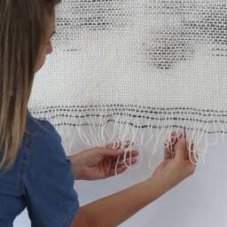 O'mua - Extra Large Dip Dye Textile Art Macrame Giant Wall Hanging Wabi Sabi Natural Woven Wool Tapestry Japandi Decoration - thumbnail 2